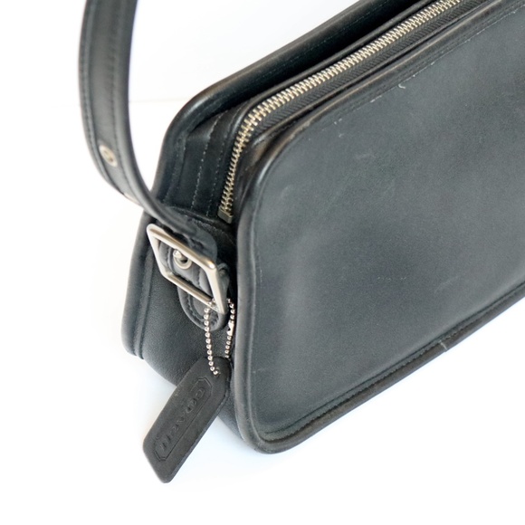 Vintage black Coach 'Legacy East West Compartment Bag No. 9164' - Picture 4 of 13